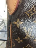 How to remove white scuff marks off your LV bag! 