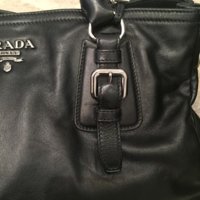 prada-black-leather-tote-20924720-8-0.jpg