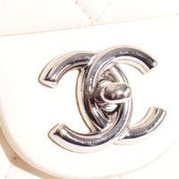 F7-I57704-Chanel-Schultertasche-d7.jpg