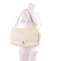 F7-I57704-Chanel-Schultertasche-p1.jpg