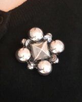 brooch.jpg