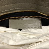 balenciaga_classic_metallic_edge_city_1519048999_9da7cf65.jpg