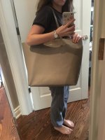 cuyana oversized carryall tote