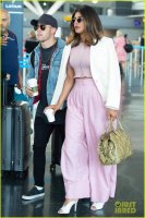 nick-jonas-and-priyanka-chopra-arrive-at-jfk-airport-together-01.jpg