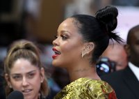 Rihanna_Ocesans8 (4).jpg