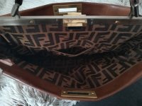 bolsa-fendi-peekaboo-zucca-large-D_NQ_NP_972665-MLM27533220816_062018-F.jpg