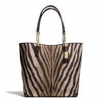 ZebraMadisonTote_26633_libmc_a0.jpg