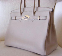 Gris Pale Clemence 1.jpg