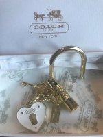 pinkkat2 fake coach enamel heart lock key kf open.jpg
