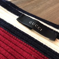 Gucci scarf tag.jpg