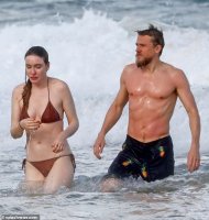 5136184-6287663-The_movie_star_showed_off_his_.jpg