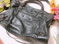 balenciaga_city_bag_1542154618_2e40919e.jpg