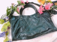 balenciaga_city_bag_1542154618_a04cd271.jpg