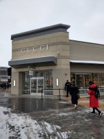 gucci at toronto premium outlet