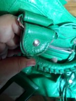 balenciaga_bag_1540346989_6a813f53.jpg