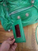 balenciaga_bag_1540346988_613d39b7.jpg