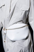 Givenchy-White-Belt-Bag-Spring-2019-768x1152.jpg