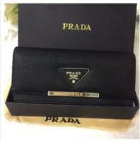 Prada1.jpg