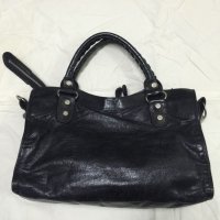 balenciaga_classic_city_1539792637_ab4f8535.jpg