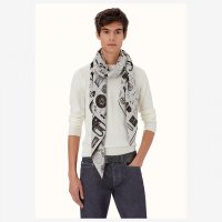 tamponnable-remix-scarf-140--553400T 04-worn-2-50-0-1272-1272.jpg
