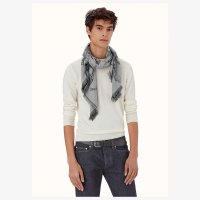 caducee-rock-scarf-100--582927T 04-worn-2-50-0-2048-2048-q40.jpg