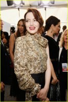emma-stone-rachel-weisz-sag-awards-january-2019-05.jpg