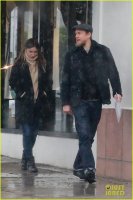 charlie-hunnam-longtime-love-morgana-mcnelis-rainy-weather-01.jpg