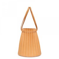 Camello_Pleated_Bucket_Bag_Detail_1_1920x.jpg