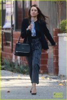 lea-michele-starts-her-day-with-a-meeting-05.jpg