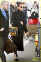 alicia-vikander-nyc-march-2019-05.jpg