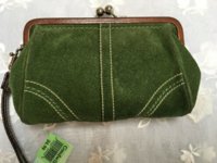 KisslockClutchMFF_GreenSuede_002.jpg