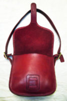 redcourier072.jpg