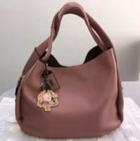 BanditRoseHobo_BouquetCharm_28463B_004.jpg