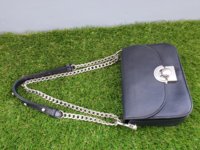 prada5.jpg
