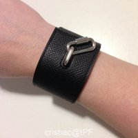 CuriositeBracelet.jpg