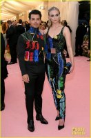 joe-jonas-sophie-turner-met-gala-2019-04.jpg