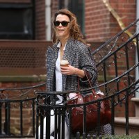 keri-russell-leaves-her-apartment-in-new-york-03-23-2019-2.jpg