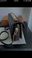 AB257D78-8076-4801-BCD1-AA5B086B010B.png