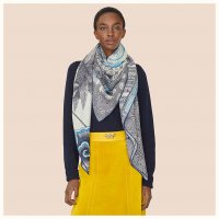 acte-iii-scene-i-la-clairiere-shawl-140--243228S 17-worn-2-50-0-1158-1158_b.jpg