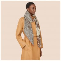acte-iii-scene-i-la-clairiere-shawl-140--243228S 22-worn-2-50-0-1158-1158_b.jpg