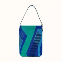 etriviere-shoulder-mm-dynamo-bag--078348CKAC-front-1-300-0-2048-2048-q40_b.jpg