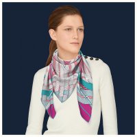 mors-a-jouets-chemise-detail-scarf-90--003414S 05-worn-6-50-0-1920-1920_b.jpg