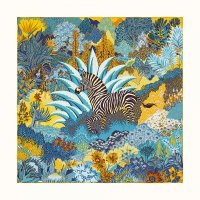 mountain-zebra-scarf-90--003323S 08-flat-1-300-0-1920-1920_b.jpg