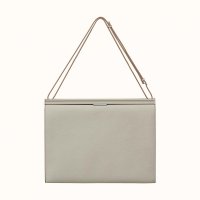 hermes-clic-h-33-bag--077855CK8L-front-1-300-0-2048-2048-q40_b.jpg