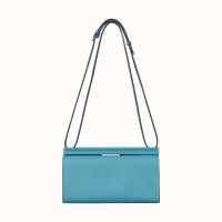 hermes-clic-h-21-bag--077848CKP3-front-1-300-0-2048-2048-q40_b.jpg