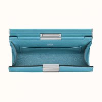 hermes-clic-h-21-bag--077848CKP3-above-4-300-0-2048-2048-q40_b.jpg