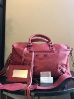 balenciaga-103700-3-414996.jpg