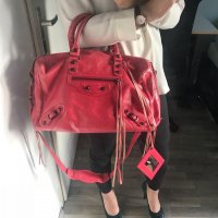 balenciaga-103700-12-415179.jpg
