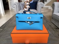 Kelly Pochette.JPG