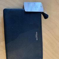 coachpouch01.jpg